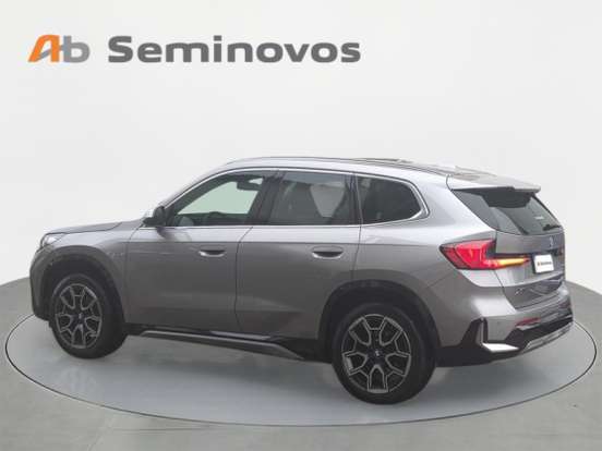 BMW-X1-2.0 16V TURBO GASOLINA SDRIVE20I X-LINE STEPTRONIC BMW-X1-2023