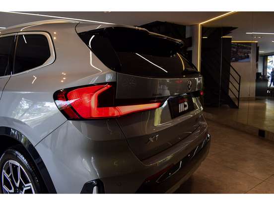 BMW-X1-2023