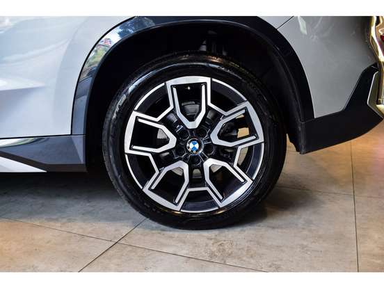 BMW-X1-2.0 16V TURBO GASOLINA SDRIVE20I X-LINE STEPTRONIC BMW-X1-2023