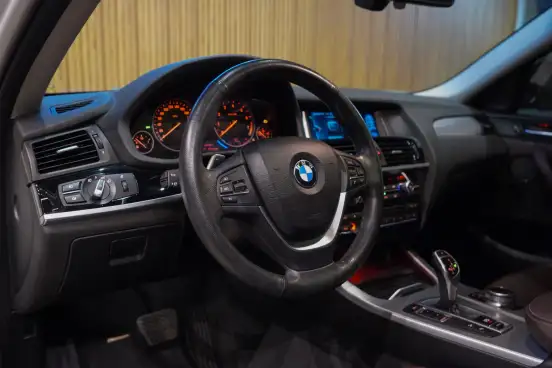 BMW-X4-2.0 28I X LINE 4X4 16V TURBO GASOLINA 4P AUTOMÁTICO BMW-X4-2018