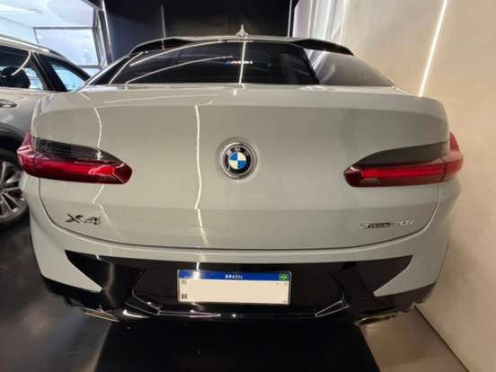 BMW-X4-2023