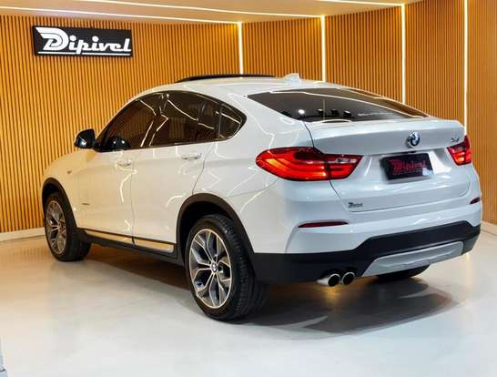 BMW-X4-2015