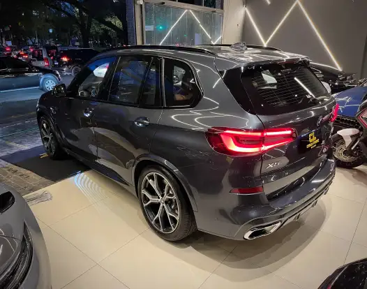 BMW-X5-2022