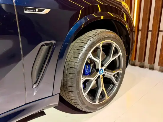 BMW-X5-2022