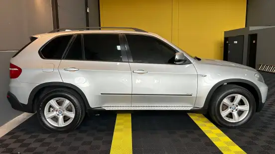 BMW-X5-2008