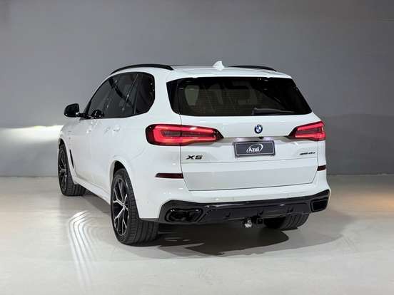 BMW-X5-3.0 I6 TURBO HÍBRIDO XDRIVE45E M SPORT AUTOMÁTICO BMW-X5-2021