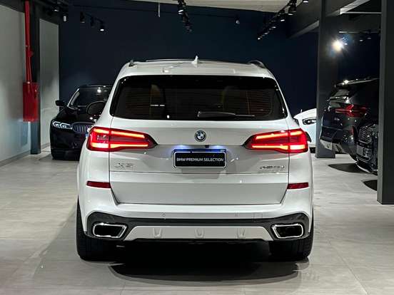 BMW-X5-3.0 I6 TURBO HÍBRIDO XDRIVE45E M SPORT AUTOMÁTICO BMW-X5-2022