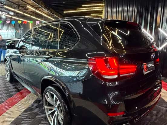 BMW-X5-4.4 V8 TURBO GASOLINA XDRIVE50I AUTOMÁTICO BMW-X5-2013