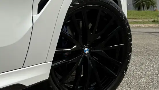 BMW-X6-2023