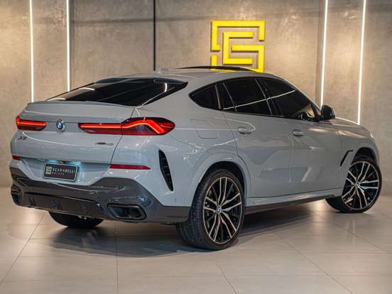 BMW-X6-2023