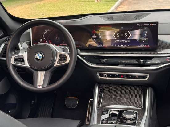 BMW-X6-3.0 TWINPOWER GASOLINA XDRIVE40I M SPORT DARK EDITION AUTOMÁTICO BMW-X6-2025