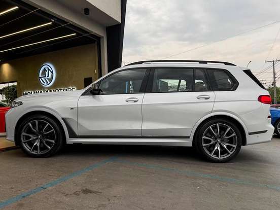 BMW-X7-4.4 V8 GASOLINA M50i STEPTRONIC BMW-X7-2021