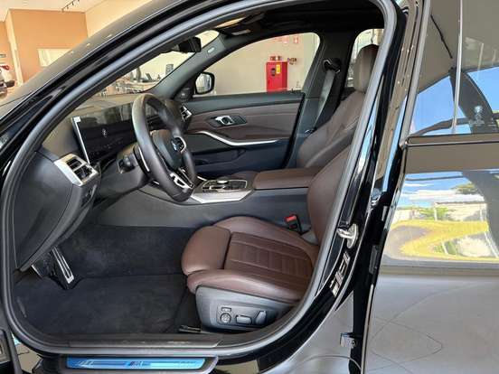 BMW-320i-2025