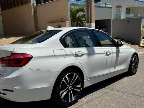 BMW-320i-2.0 SPORT 16V TURBO ACTIVE FLEX 4P AUTOMÁTICO BMW-320i-2018