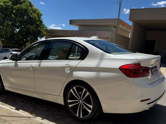 BMW-320i-2.0 SPORT 16V TURBO ACTIVE FLEX 4P AUTOMÁTICO BMW-320i-2018