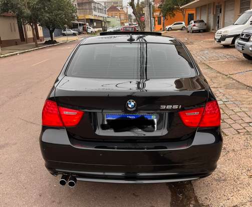 BMW-325i-2011