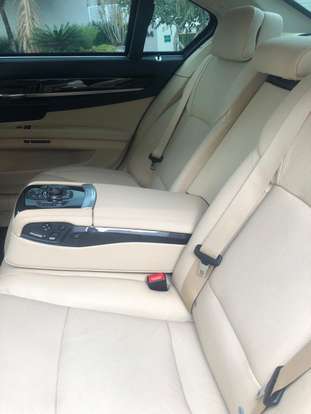 BMW-750i-4.4 SEDAN V8 32V GASOLINA 4P AUTOMÁTICO BMW-750i-2011