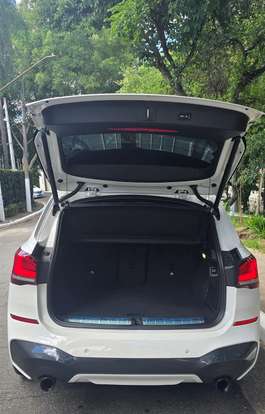 BMW-X1-2022