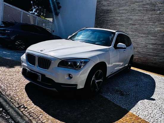 BMW-X1-2013