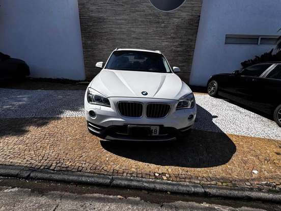 BMW-X1-2013