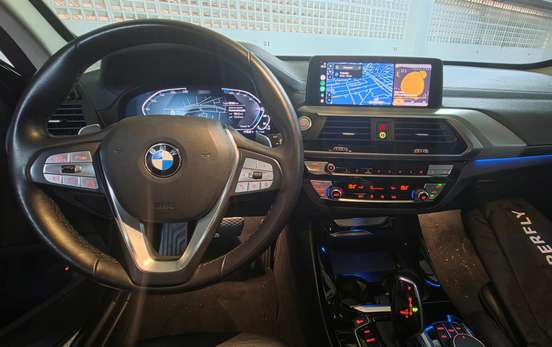BMW-X3-2021