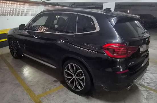 BMW-X3-2021