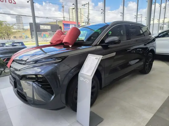 BYD ATTO 8 1.5 TURBO PHEV AWD AUTOMÁTICO