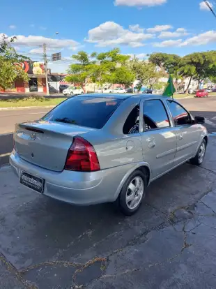 CHEVROLET-CORSA-2010
