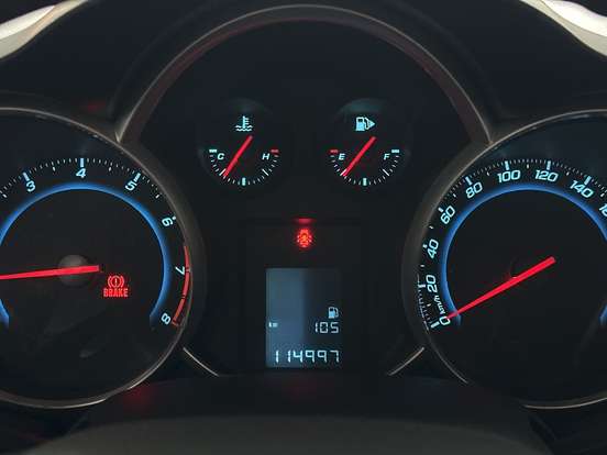 CHEVROLET-CRUZE-2011