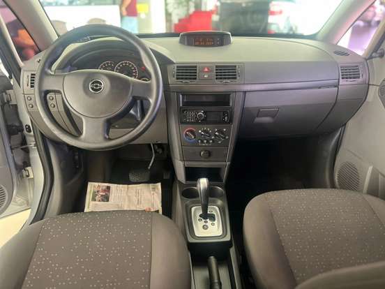 CHEVROLET-MERIVA-2010