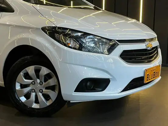 CHEVROLET-ONIX-1.0 MPFI LT 8V FLEX 4P MANUAL CHEVROLET-ONIX-2019