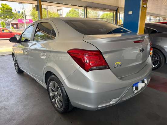 CHEVROLET-ONIX-2020
