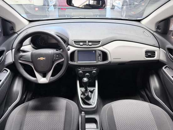 CHEVROLET-ONIX-2018