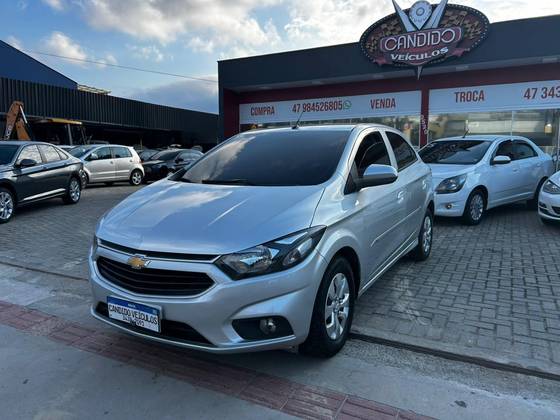 CHEVROLET ONIX 1.0 MPFI LT 8V FLEX 4P MANUAL