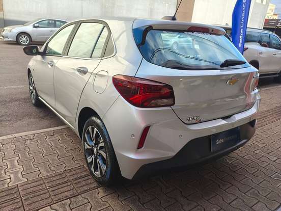 CHEVROLET-ONIX-2022