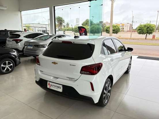 CHEVROLET-ONIX-2022