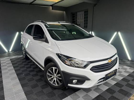 CHEVROLET ONIX 1.4 MPFI ACTIV 8V FLEX 4P AUTOMÁTICO