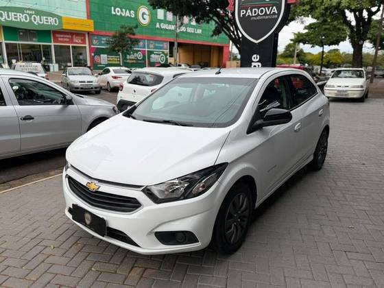 CHEVROLET ONIX 1.4 MPFI ADVANTAGE 8V FLEX 4P AUTOMÁTICO