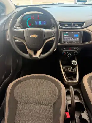 CHEVROLET-PRISMA-2014