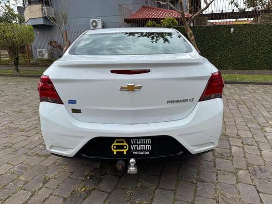 CHEVROLET-PRISMA-2016