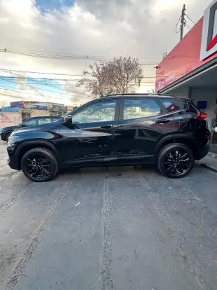 CHEVROLET-TRACKER-2024