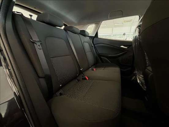 CHEVROLET-TRACKER-2025