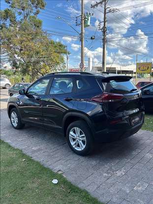 CHEVROLET-TRACKER-2023