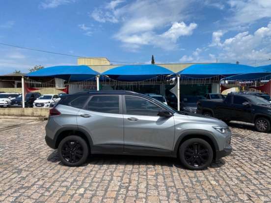CHEVROLET-TRACKER-2023