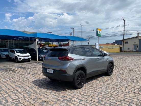 CHEVROLET-TRACKER-2023