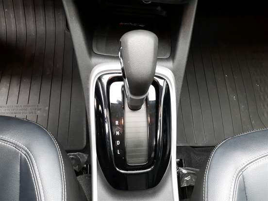 CHEVROLET-TRACKER-2024