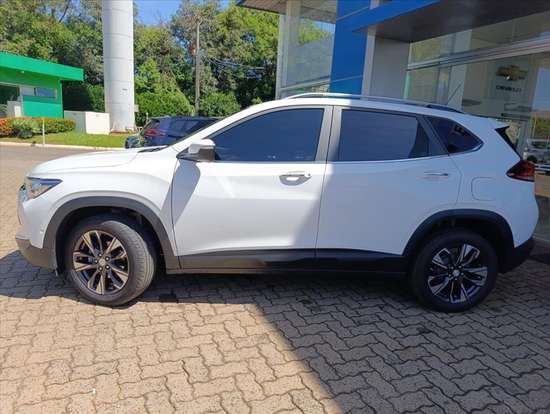 CHEVROLET-TRACKER-2024