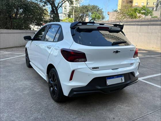 CHEVROLET ONIX 1.0 TURBO FLEX RS AUTOMÁTICO