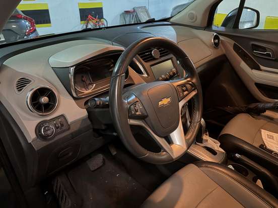CHEVROLET-TRACKER-2014