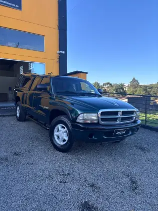 DODGE DAKOTA 3.9 SPORT 4X2 CD V6 12V GASOLINA 4P MANUAL